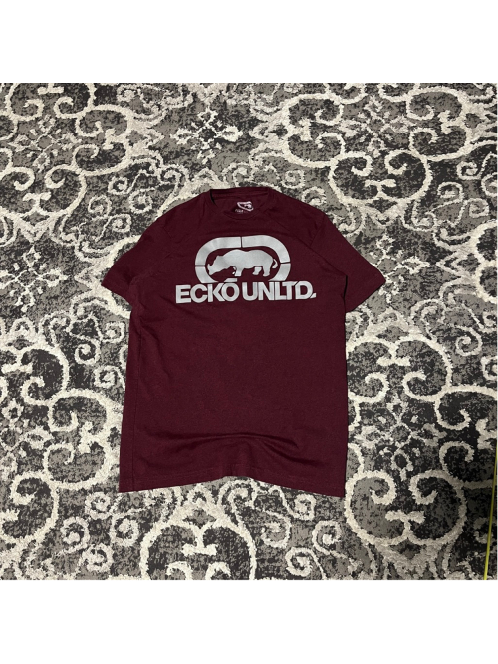 Men's Ecko Unltd. Maroon Short Sleeve Tee L with Gray Logo
